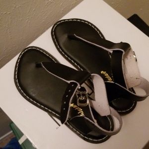 Girls saltwater sandals